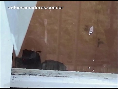 ❤️ Uzbudināts vīrietis vēro savu draudzeni ar citu puisi, ierakstot trīcēšanas video, netraucējot pārim ❤️ Kaltais porno pie mums